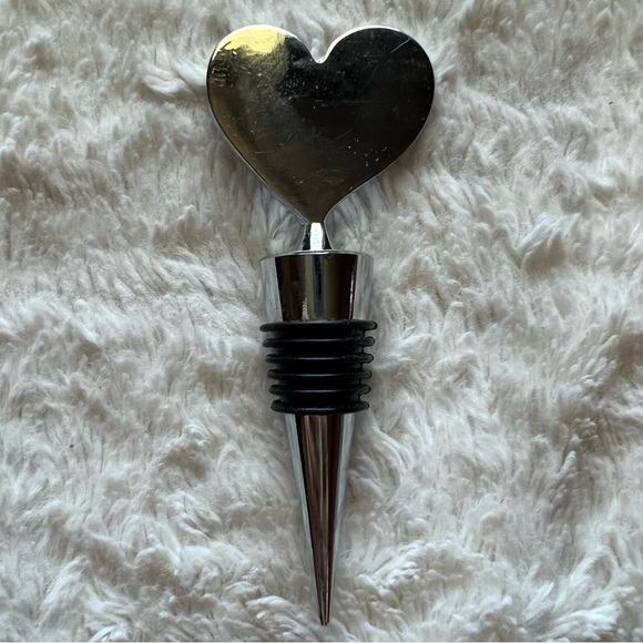 🌴Boutique Wine Bottle Heart Stopper - Picture 3 of 4